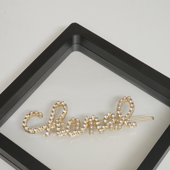 Accessories - Gold Tone Pearl Rhinestone Hairclip Barrette